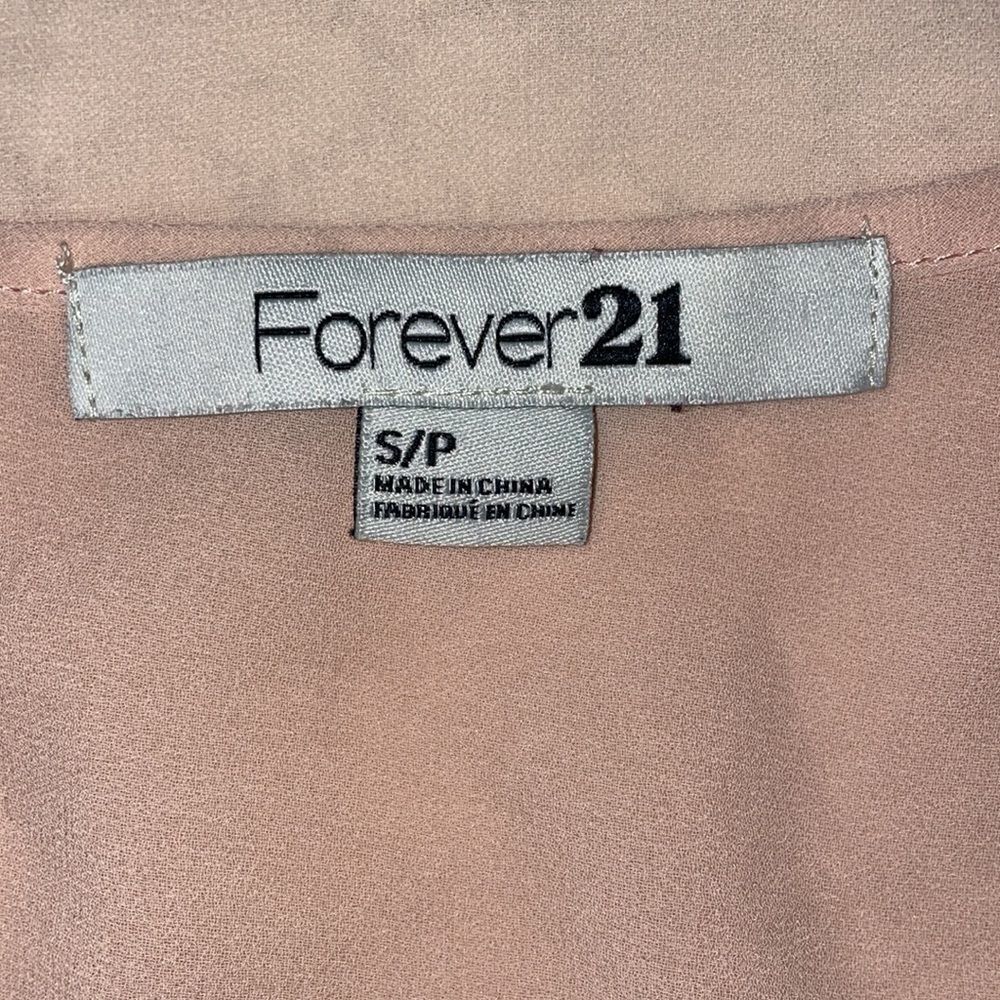 Forever 21 Crop top, size Small - Picture 4 of 4
